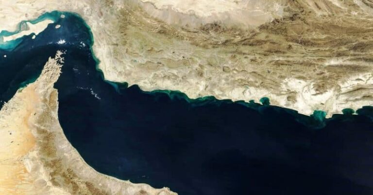 Iran invites global powers to negotiate Strait of Hormuz transit